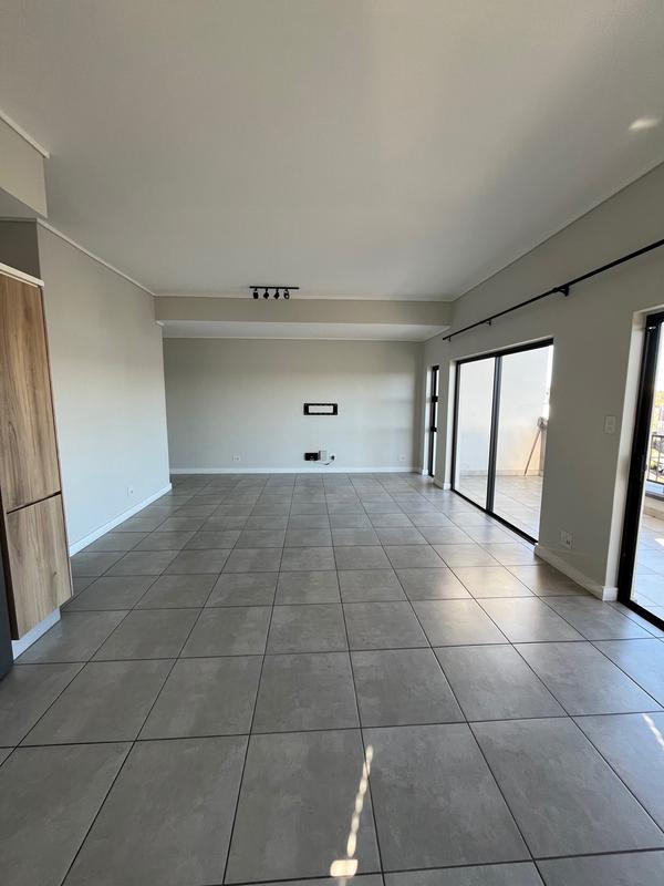 To Let 2 Bedroom Property for Rent in Waterfall Gauteng