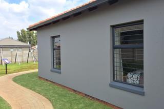 3 Bedroom Property for Sale in Golden Gardens Gauteng