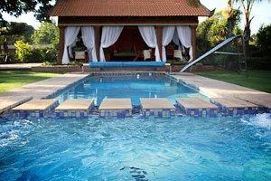 14 Bedroom Property for Sale in Raslouw Gauteng
