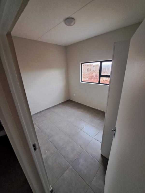 To Let 2 Bedroom Property for Rent in Vosloorus Gauteng