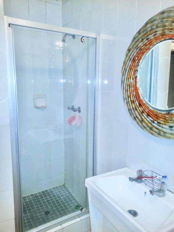 To Let 2 Bedroom Property for Rent in Vorna Valley Gauteng