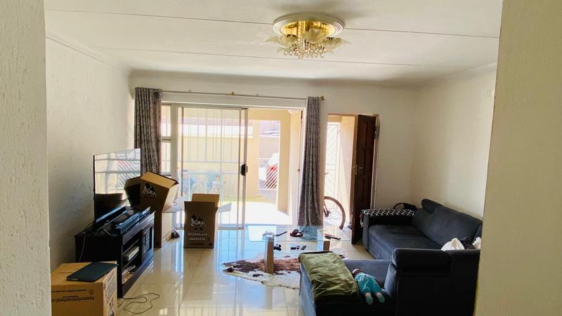 To Let 2 Bedroom Property for Rent in Vorna Valley Gauteng