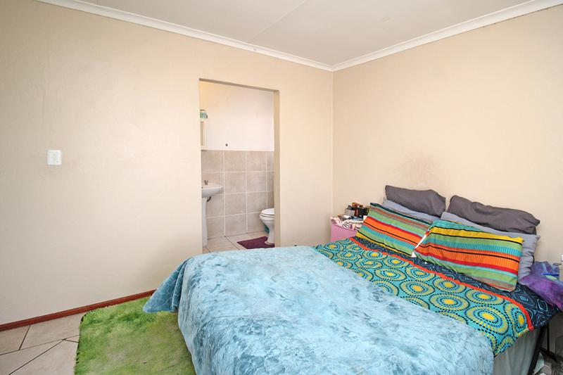 3 Bedroom Property for Sale in Erand Gardens Gauteng