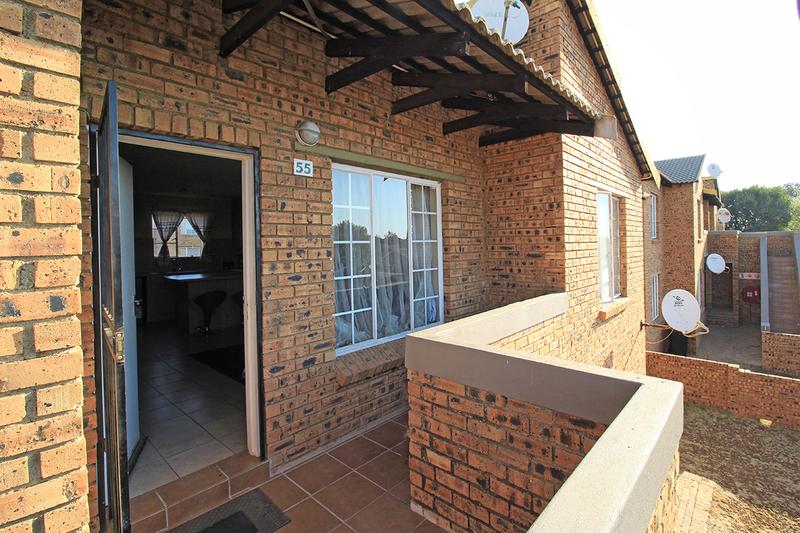3 Bedroom Property for Sale in Erand Gardens Gauteng