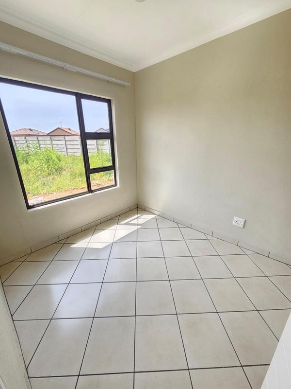 3 Bedroom Property for Sale in Selcourt Gauteng