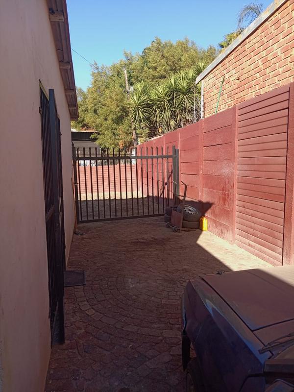 2 Bedroom Property for Sale in Claremont Gauteng