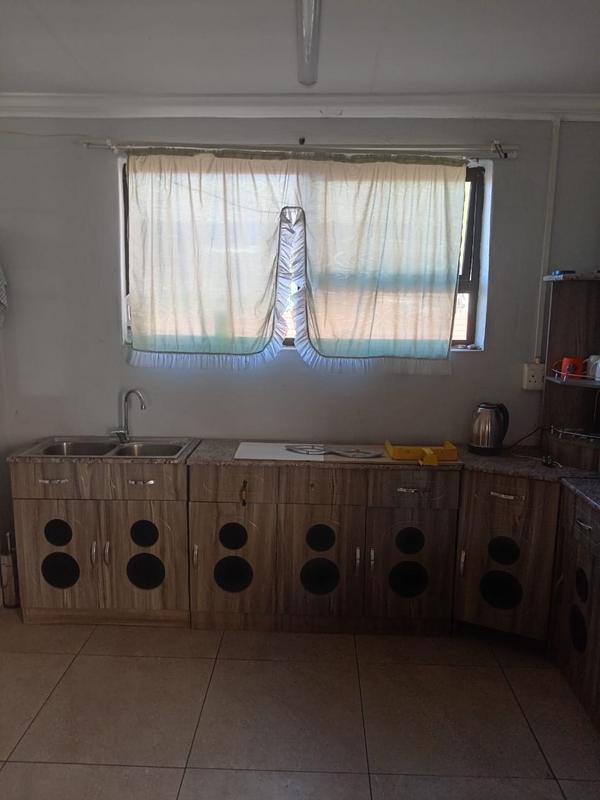 2 Bedroom Property for Sale in Claremont Gauteng