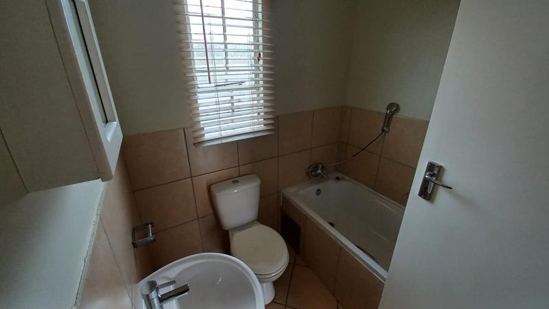 To Let 2 Bedroom Property for Rent in Kirkney Gauteng