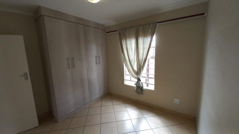To Let 2 Bedroom Property for Rent in Kirkney Gauteng