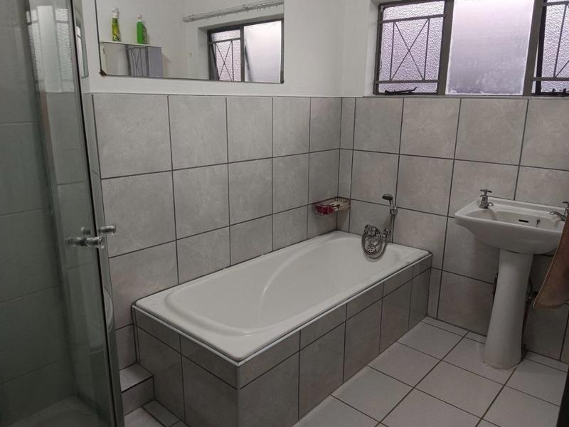 4 Bedroom Property for Sale in Claremont Gauteng