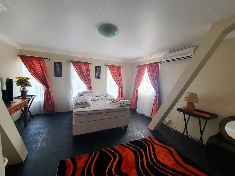 5 Bedroom Property for Sale in Walker Fruit Farms Gauteng