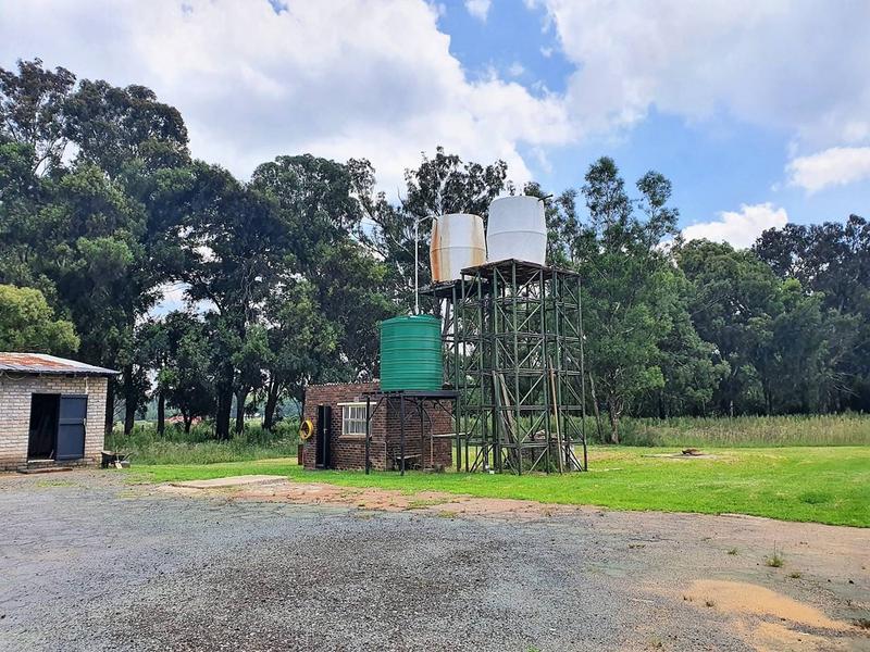 5 Bedroom Property for Sale in Walker Fruit Farms Gauteng