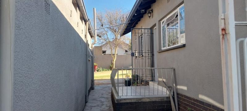 3 Bedroom Property for Sale in Dawnview Gauteng