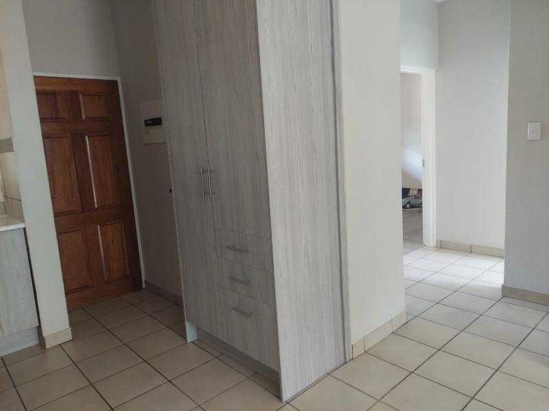 2 Bedroom Property for Sale in Halfway Gardens Gauteng