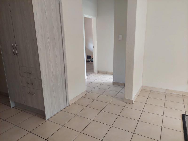 2 Bedroom Property for Sale in Halfway Gardens Gauteng