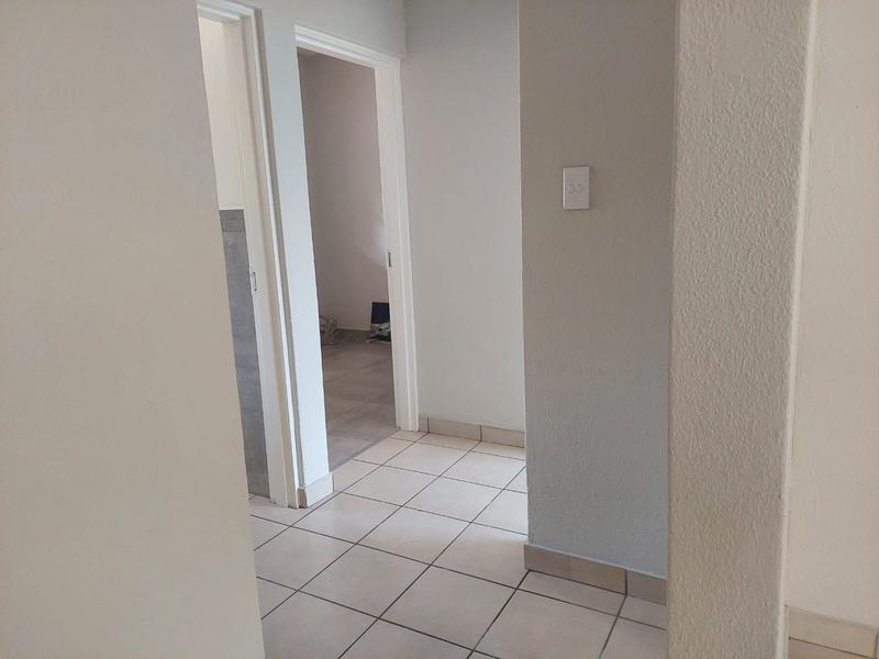 2 Bedroom Property for Sale in Halfway Gardens Gauteng