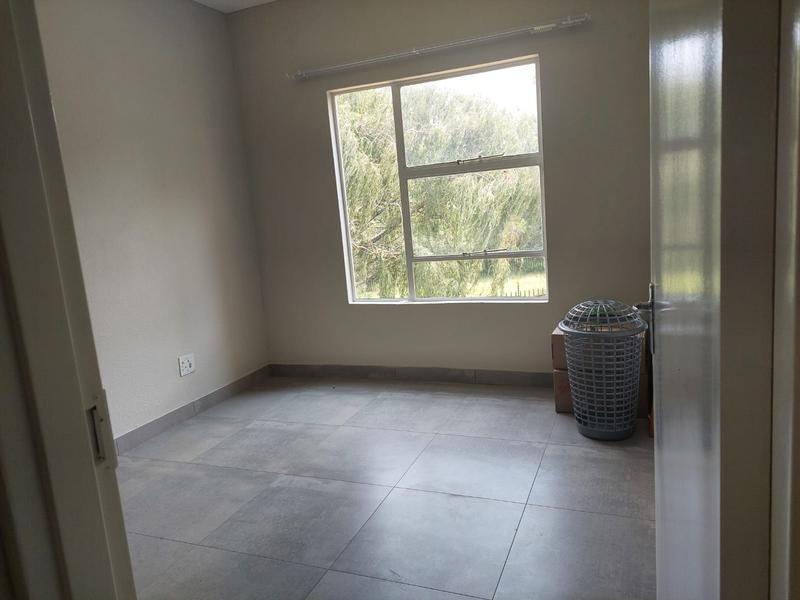 2 Bedroom Property for Sale in Halfway Gardens Gauteng