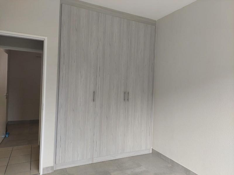 2 Bedroom Property for Sale in Halfway Gardens Gauteng