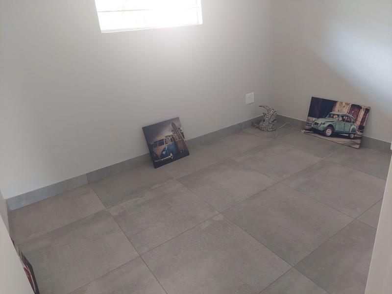 2 Bedroom Property for Sale in Halfway Gardens Gauteng