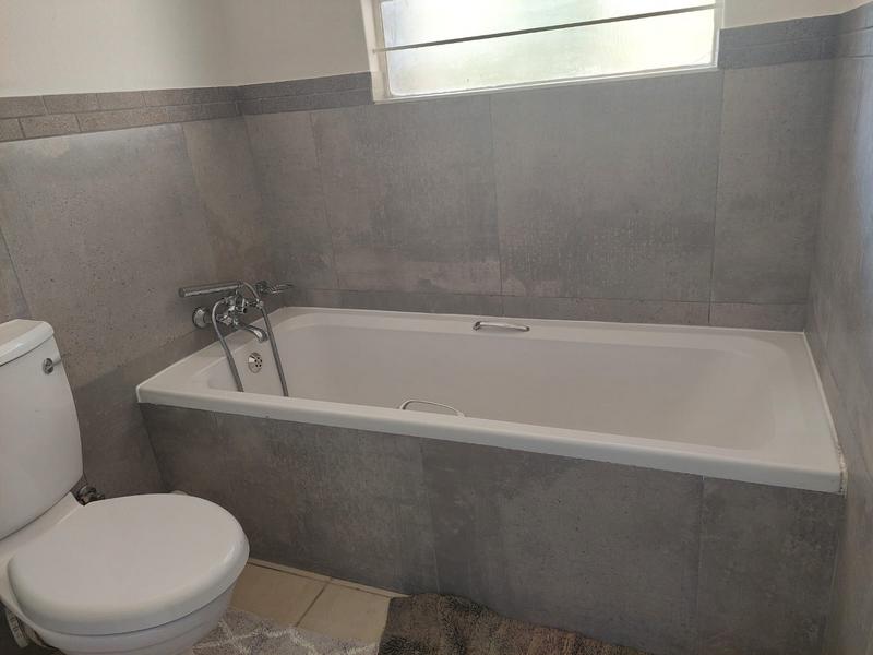 2 Bedroom Property for Sale in Halfway Gardens Gauteng