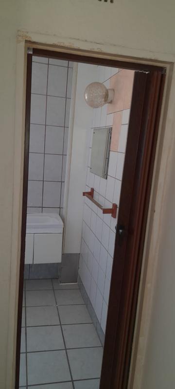 1 Bedroom Property for Sale in Albertville Gauteng
