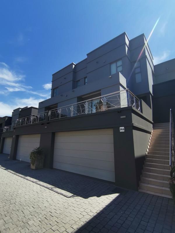 3 Bedroom Property for Sale in Morningside Gauteng