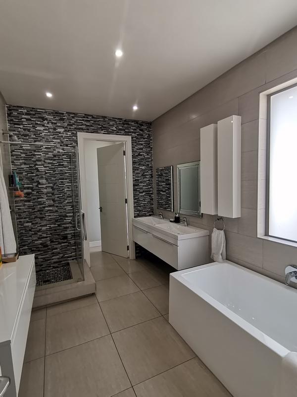 3 Bedroom Property for Sale in Morningside Gauteng