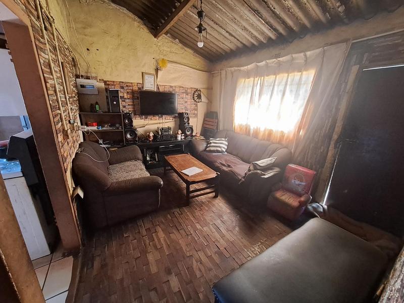 2 Bedroom Property for Sale in Dobsonville Gauteng
