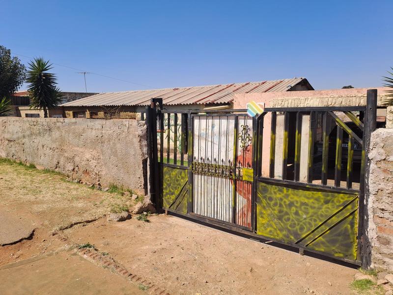 2 Bedroom Property for Sale in Dobsonville Gauteng