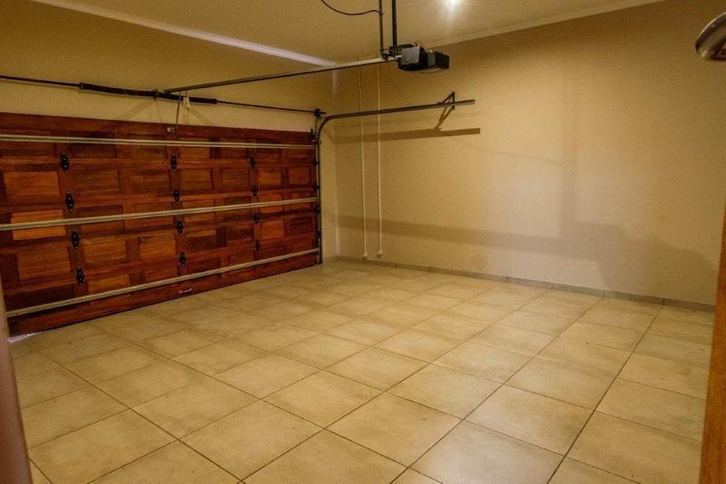 6 Bedroom Property for Sale in Verwoerdpark Gauteng