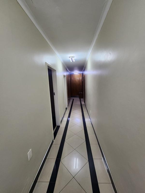 4 Bedroom Property for Sale in Laudium Gauteng