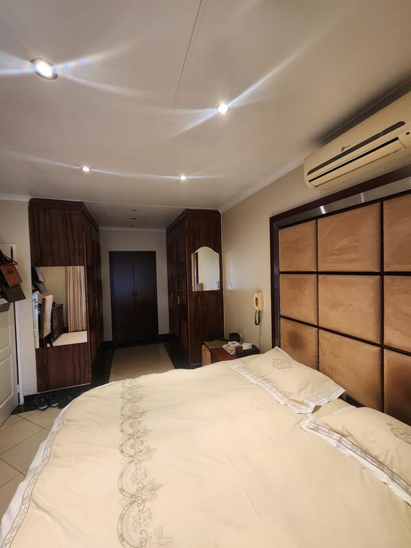 4 Bedroom Property for Sale in Laudium Gauteng