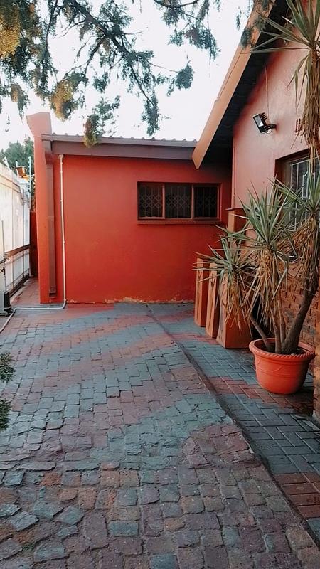 3 Bedroom Property for Sale in Soshanguve Gauteng