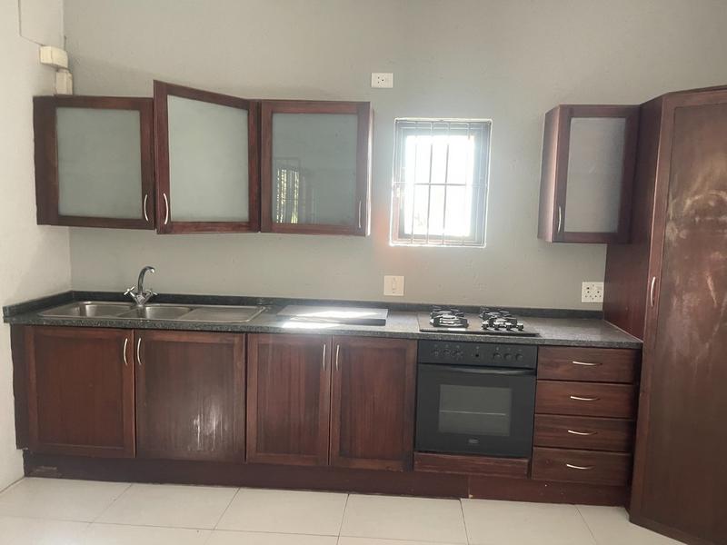 To Let 2 Bedroom Property for Rent in Roodepoort Gauteng
