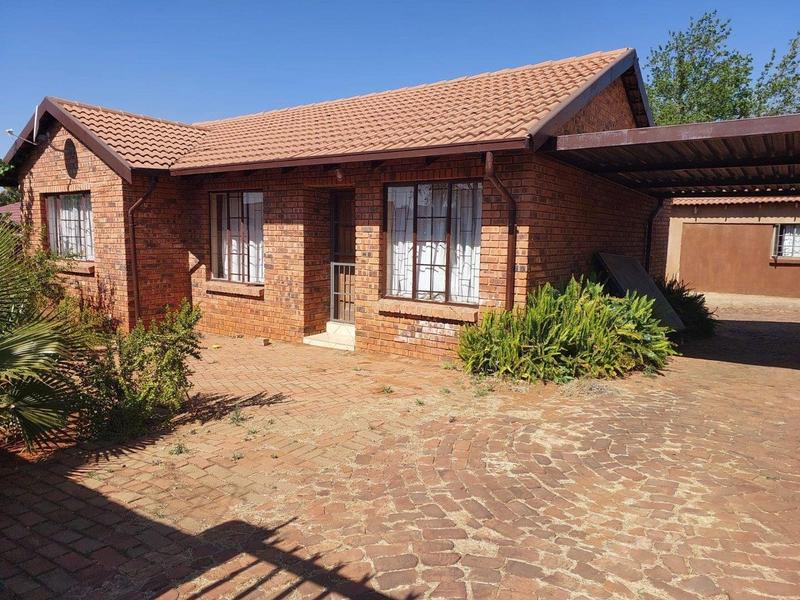 6 Bedroom Property for Sale in Philip Nel Park Gauteng