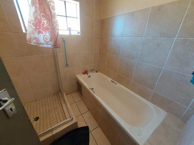 6 Bedroom Property for Sale in Philip Nel Park Gauteng