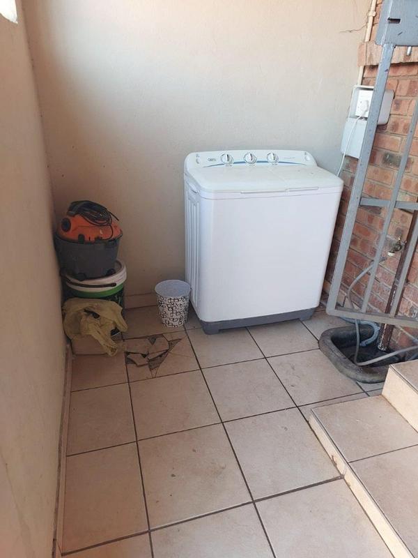 6 Bedroom Property for Sale in Philip Nel Park Gauteng