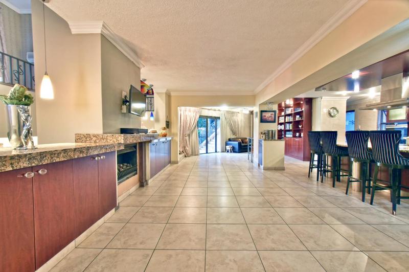 5 Bedroom Property for Sale in Bassonia Gauteng