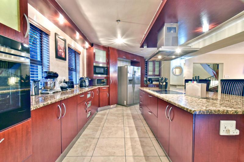 5 Bedroom Property for Sale in Bassonia Gauteng