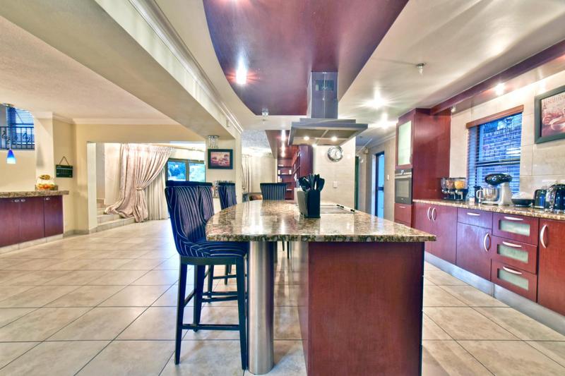 5 Bedroom Property for Sale in Bassonia Gauteng