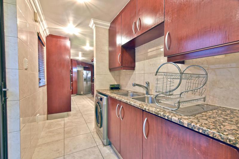 5 Bedroom Property for Sale in Bassonia Gauteng