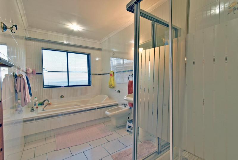 5 Bedroom Property for Sale in Bassonia Gauteng