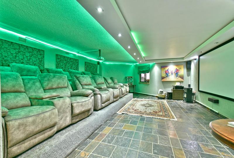 5 Bedroom Property for Sale in Bassonia Gauteng