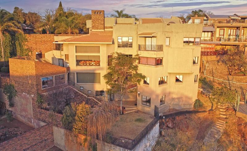 5 Bedroom Property for Sale in Bassonia Gauteng