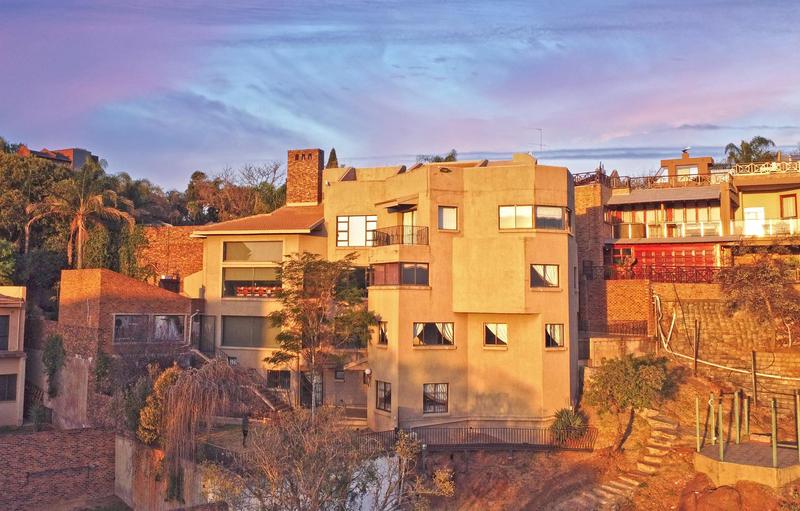 5 Bedroom Property for Sale in Bassonia Gauteng