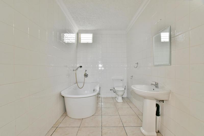 5 Bedroom Property for Sale in Bassonia Gauteng