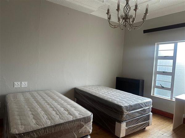 To Let 5 Bedroom Property for Rent in Brixton Gauteng