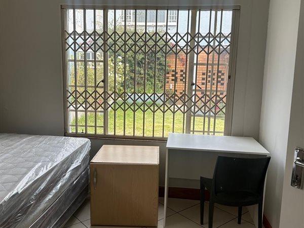 To Let 5 Bedroom Property for Rent in Brixton Gauteng