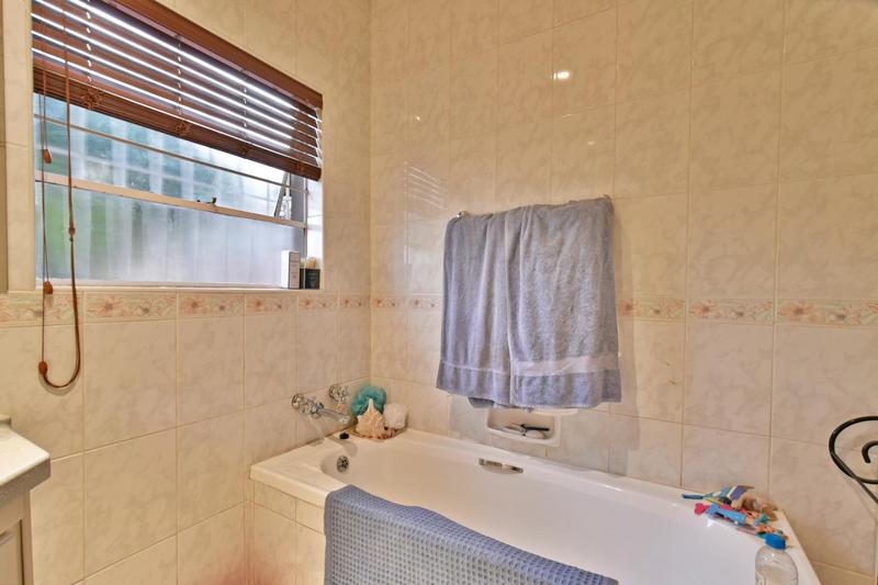 4 Bedroom Property for Sale in Northcliff Gauteng