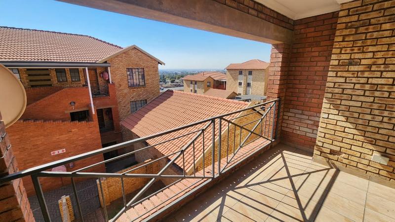 2 Bedroom Property for Sale in Meyersdal Gauteng